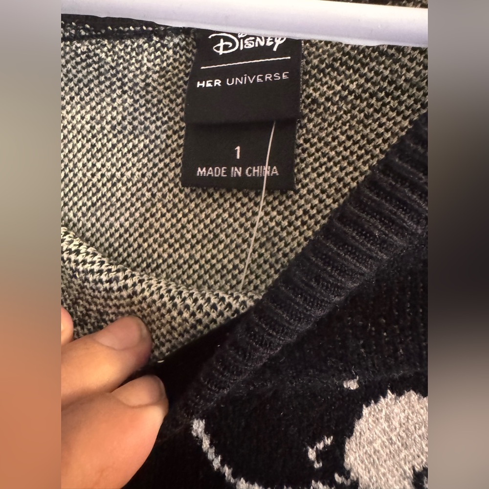 Her Universe Mickey Mouse Halloween Sweater Size 1 Black - Picture 3 of 5